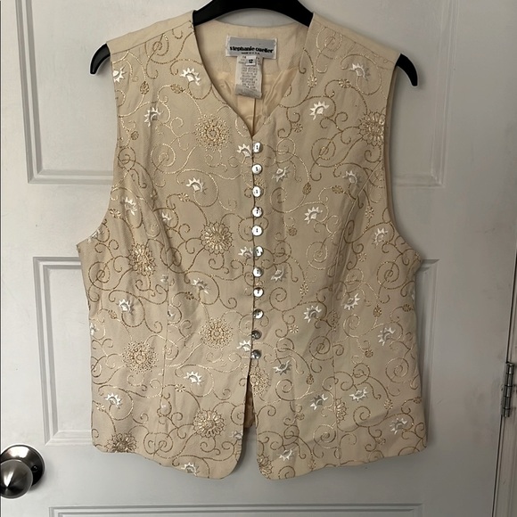 90s embroidery Vest – NWOT Champagne Gold w/ mother of pearl Buttons (12) - Picture 1 of 4